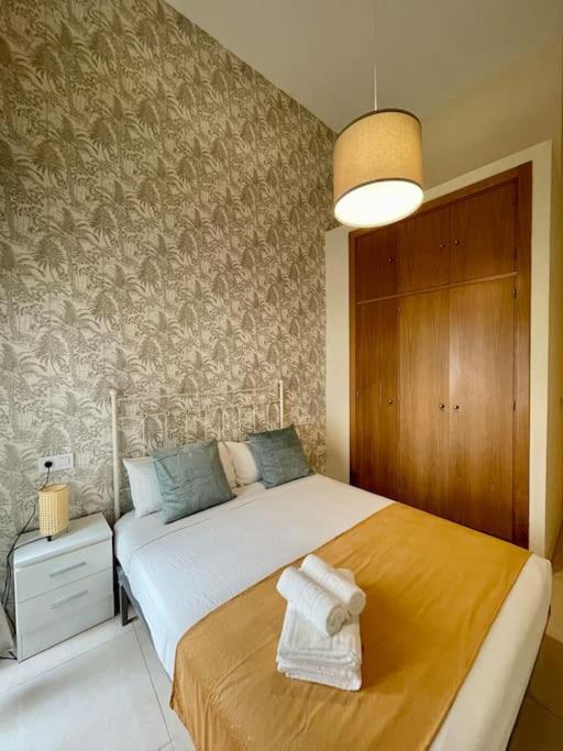 Apartamento Coqueto En El Centro De Con Patio Privado